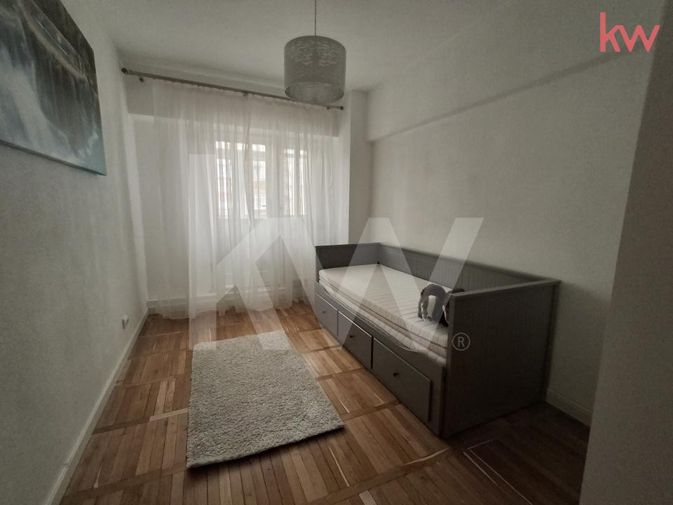 Apartament 3 camere de închiriat - Calea București 