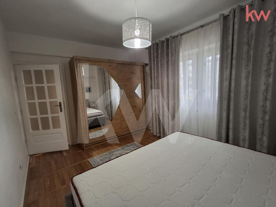 Apartament 3 camere de închiriat - Calea București 