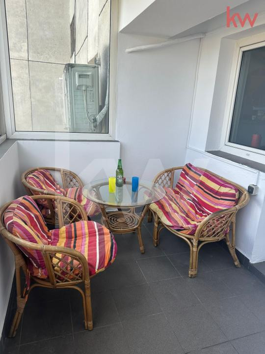 Apartament  4 camere transformat in 3 camere Calea Bucuresti. Macdonald's