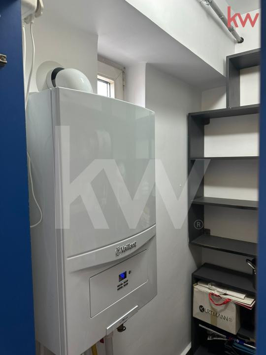 Apartament  4 camere transformat in 3 camere Calea Bucuresti. Macdonald's