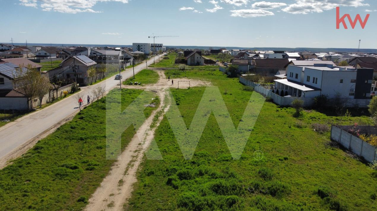 Teren intravilan premium, suprafata generoasa-ZONA DAMILA