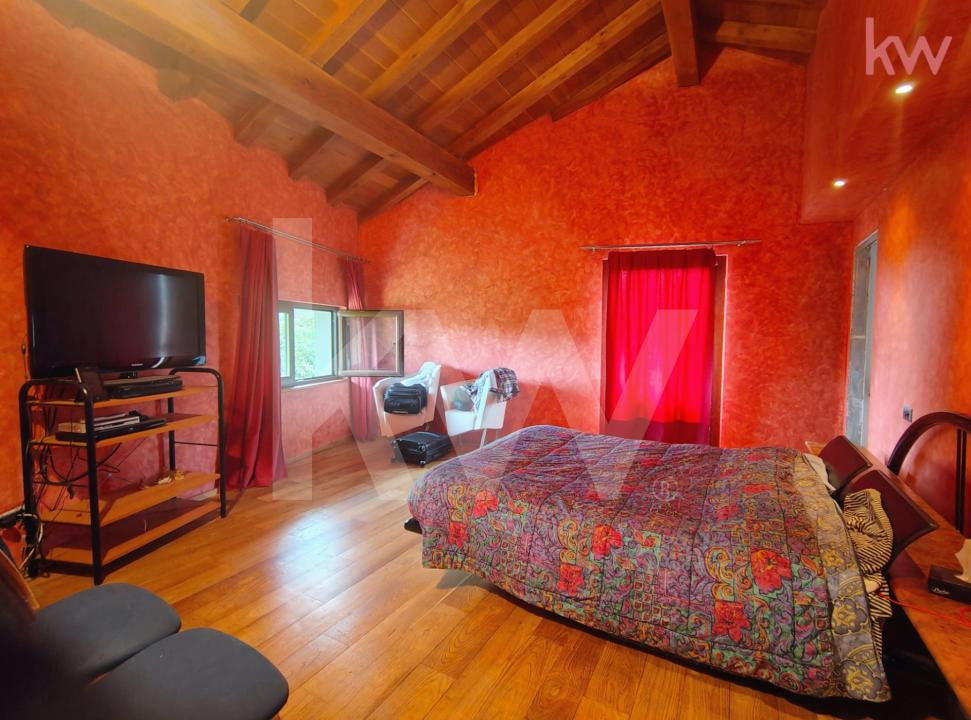 🏡 Casă spectaculoasă S+P+1 • piscină •zonă selectă cu vedere către pădure