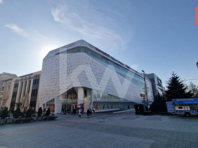 Spatii de inchiriat in complexul comercial Mercur la etajul 1