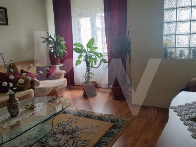 Apartament 1 mai , 3 camere 